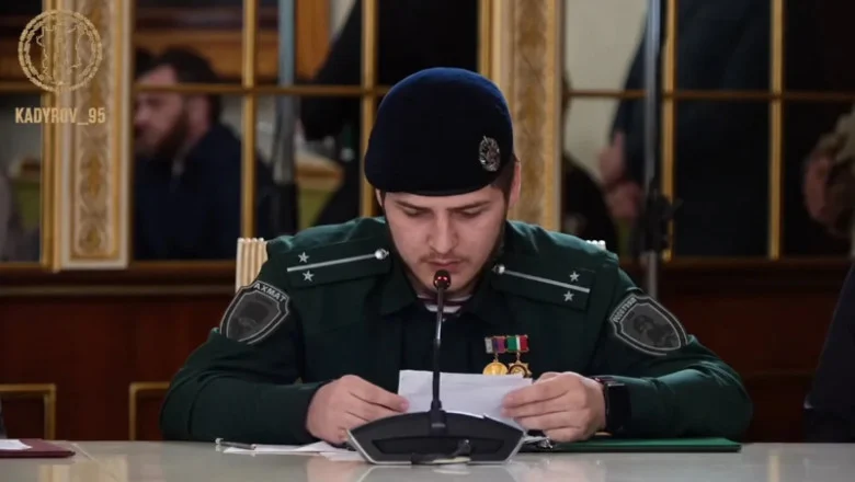VIDEO // Imagini haioase cu fiul dictatorului Kadîrov. Moștenitorul Ceceniei nu a putut citi corect niciun cuvânt într-o propoziție
