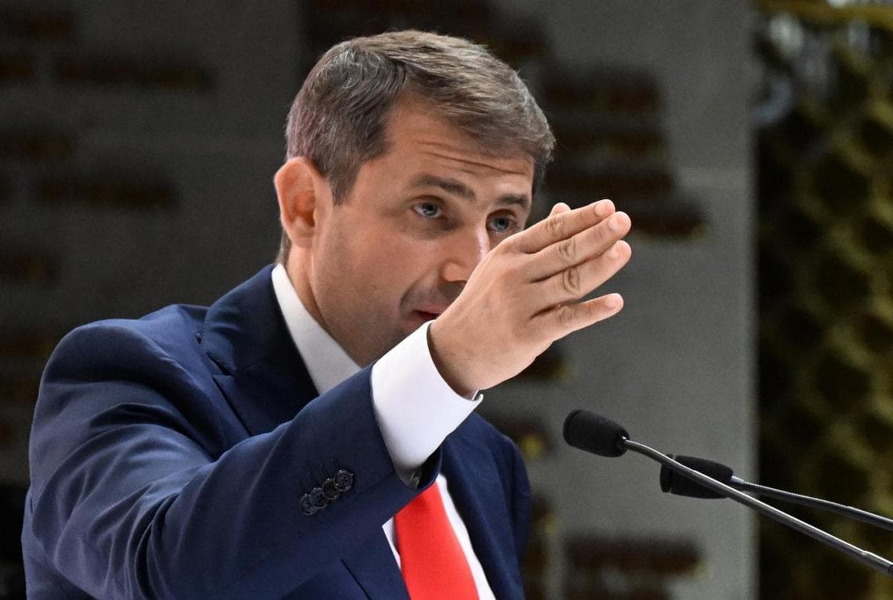 Condamnatul fugar Ilan Șor își închide toate proiectele sociale din R. Moldova și lasă fără sprijin politic aleșii locali