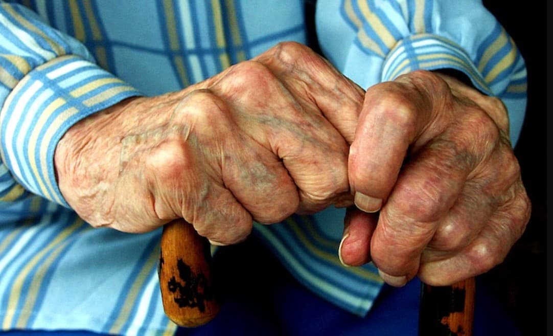 Caz șocant la Fălești: Un pensionar, violat de propriul fiu. Individul și-a aflat pedeapsa
