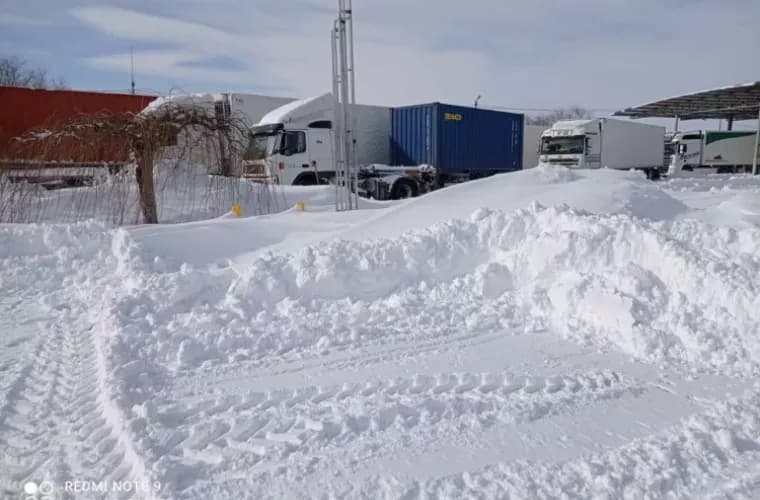 Atenție, călători! Traficul prin PTF Tudora este temporar suspendat pe ambele sensuri din cauza unei pene de curent