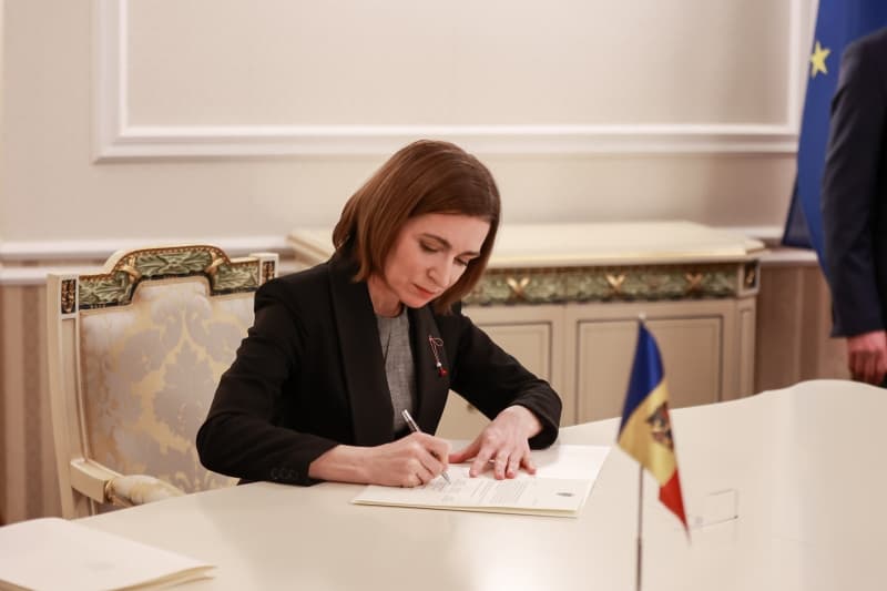 Decret prezidențial // Nouă demnitari separatiști transnistreni, inclusiv fostul șef al ”MAI” de la Tiraspol, lipsiți de cetățenia R. Moldova