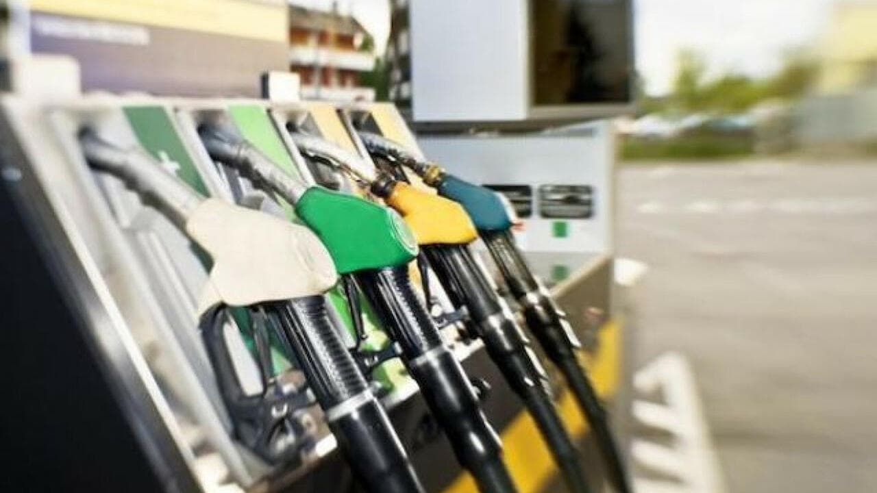 Carburanții continuă să se scumpească. Prețul unui litru de motorină a depășit pragul de 25 de lei