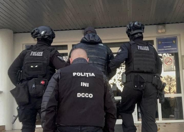 Toți angajații Direcției pentru combaterea criminalității organizate a INI și-au depus cererile de demisie. Acuză CNA de abuz