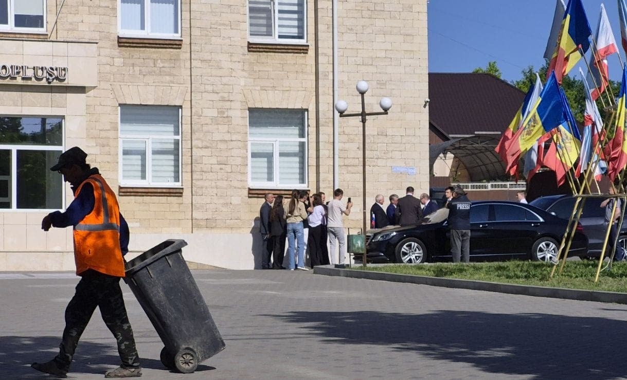 FOTO, VIDEO // Ozerov, vizită neanunțată în Găgăuzia. Moscova vrea să blocheze un compromis electoral între Chișinău și Comrat