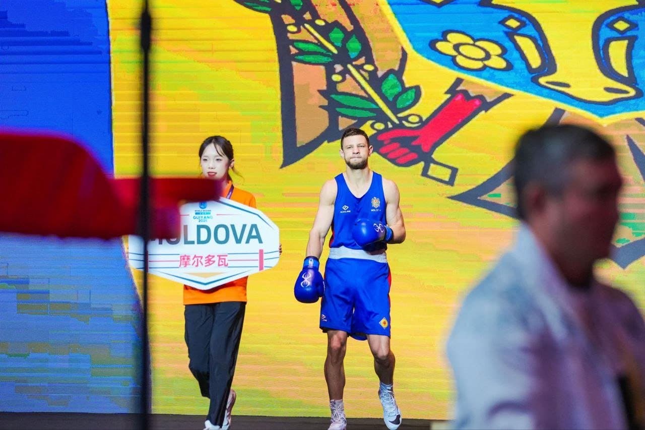 Boxerul Alexandru Paraschiv a obținut bronzul la Cupa Mondială din China