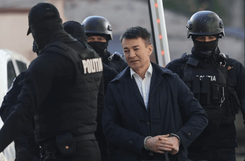 DOC // Fostul director adjunct al SIS, Alexandru Balan, a rămas fără cetățenia R. Moldova. Decretul, semnat de Maia Sandu