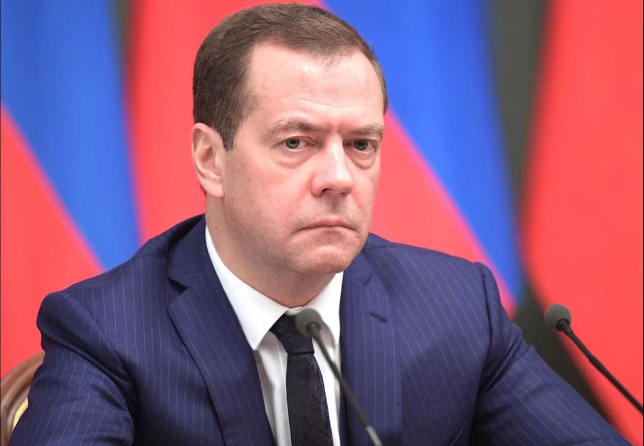 Medvedev, furios la adresa Republicii Moldova: „Un regim-marionetă al NATO, asmuțit asupra Rusiei”
