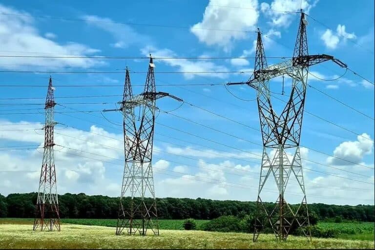 Record de 542 MWh de energie electrică, tranzacționați într-o singură zi, pe Piața pentru Ziua Următoare