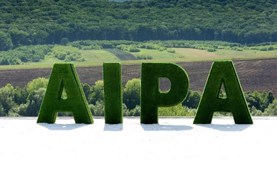 AIPA lansează un nou apel de sprijin financiar pentru producătorii de lapte