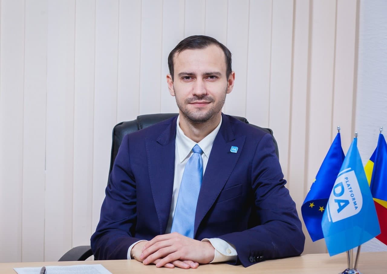 Dinu Plîngău, despre viitorul premier: Trebuie să fie capabil să negocieze cu toate segmentele sociale