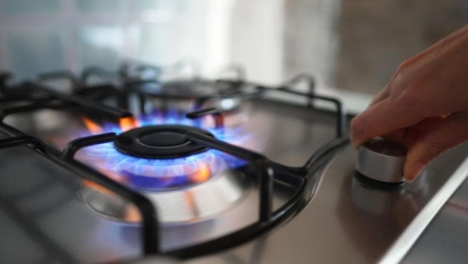Se scumpesc gazele naturale? Energocom cere majorarea tarifelor