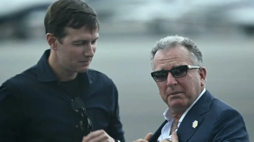 Casa Albă afirmă că emisarii Steve Witkoff şi Jared Kushner au discutat despre „planuri substanţiale” cu Putin