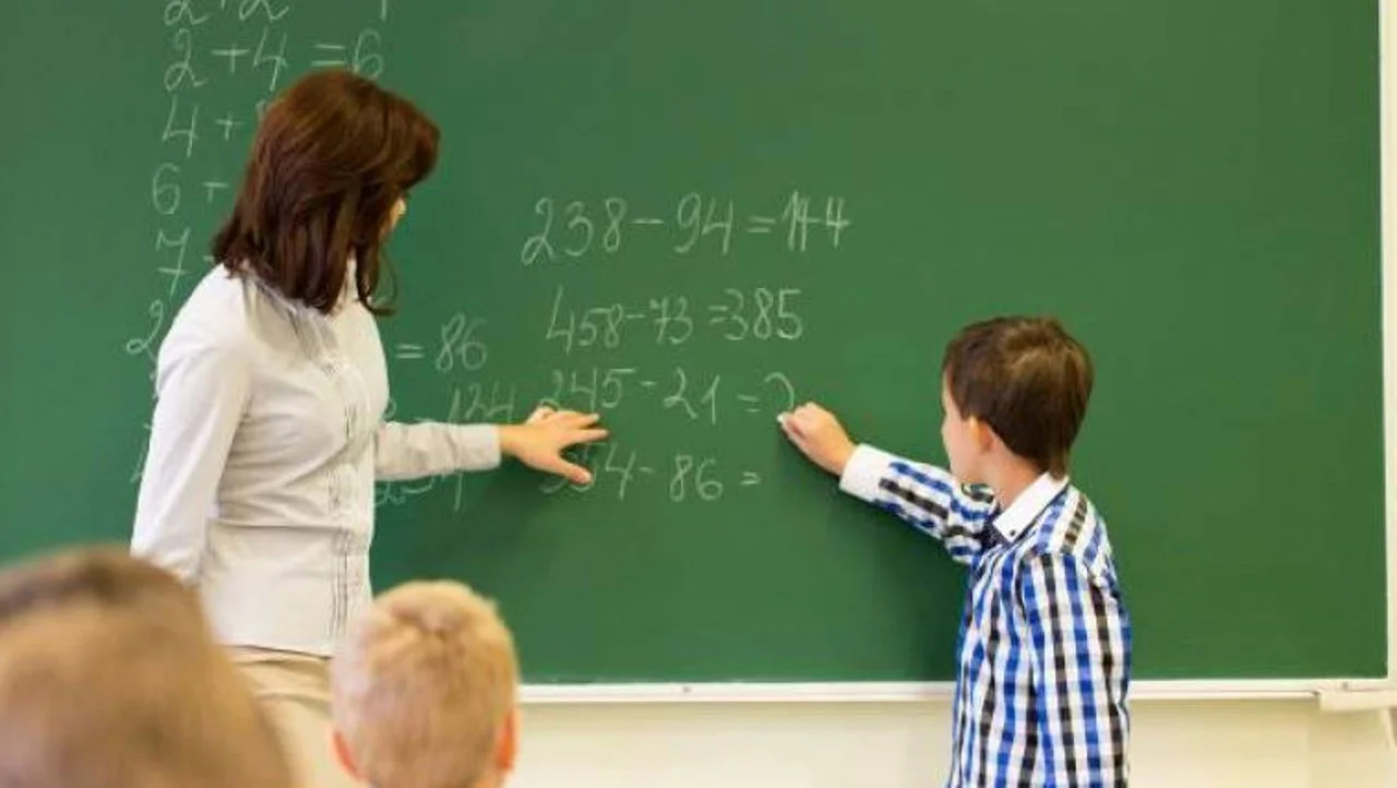 Indemnizație de 300 de mii de lei pentru profesorii care vor merge în Găgăuzia să predea în limba română