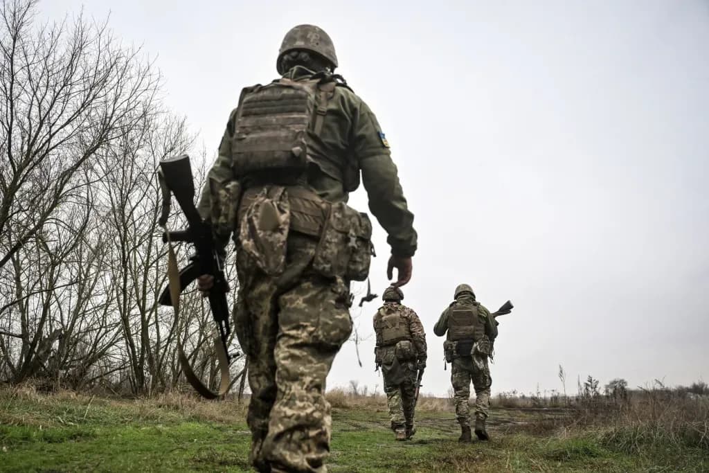 Cheltuieli militare record prevăzute de Ucraina în bugetul pe 2027. Cât din PIB alocă oficial Rusia pentru apărare