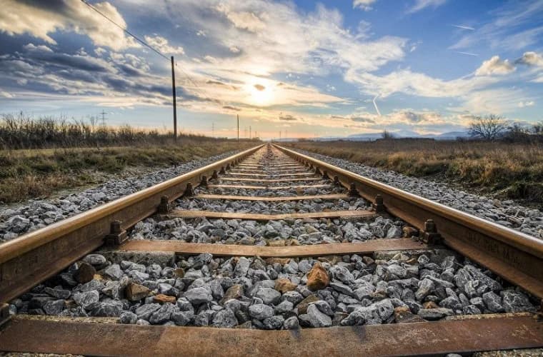 CFM caută proiectant pentru reparația a 183,3 kilometri de cale ferată. Contractul este estimat la 25 de milioane de lei