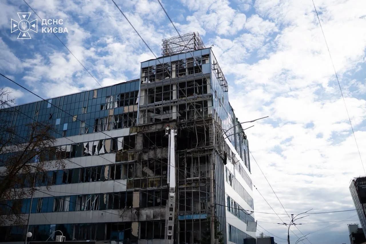 Ucraina // Cinci morți în atacuri rusești cu drone în plină zi la Kiev