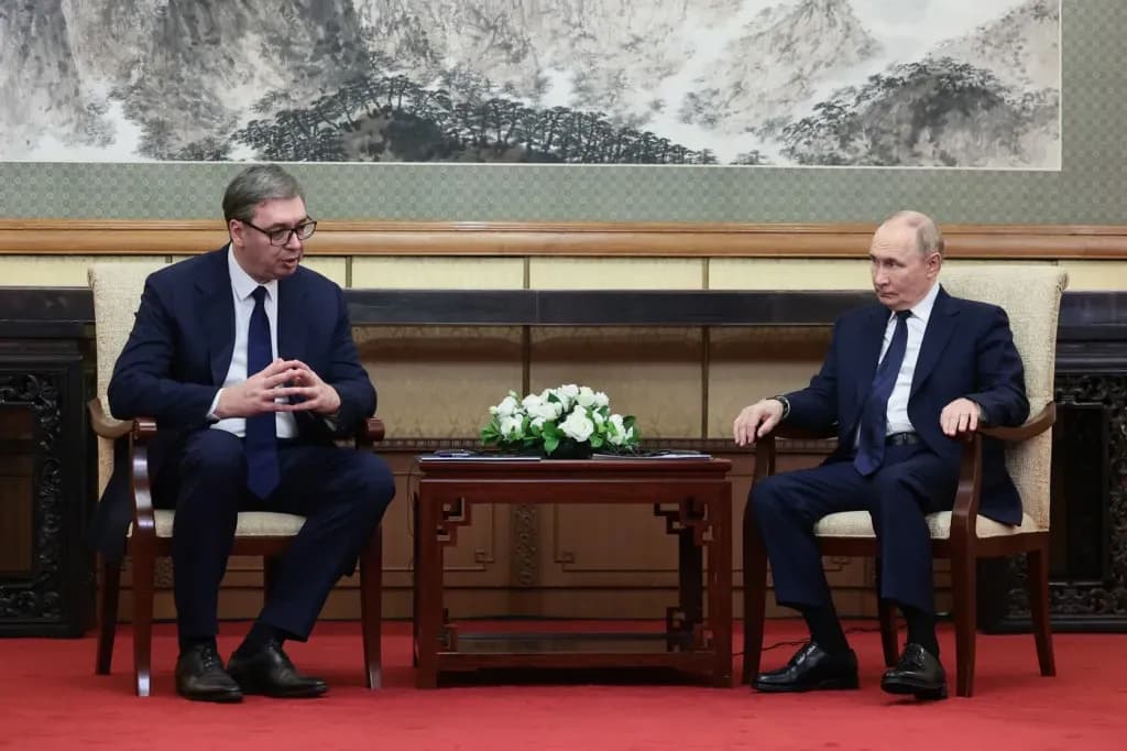 Vucic a l-a sunat pe Putin. Serbia speră să obţină o nouă prelungire a acordului de gaze cu Rusia