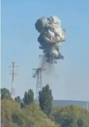NYT: Rusia intenţionează să deconecteze centralele nucleare ucrainene de la reţeaua electrică şi să distrugă reţeaua de alimentare cu apă