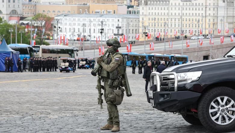 Un diplomat rus expulzat din UE a ajuns atașat militar adjunct în Serbia. Ce au descoperit jurnaliștii de investigație