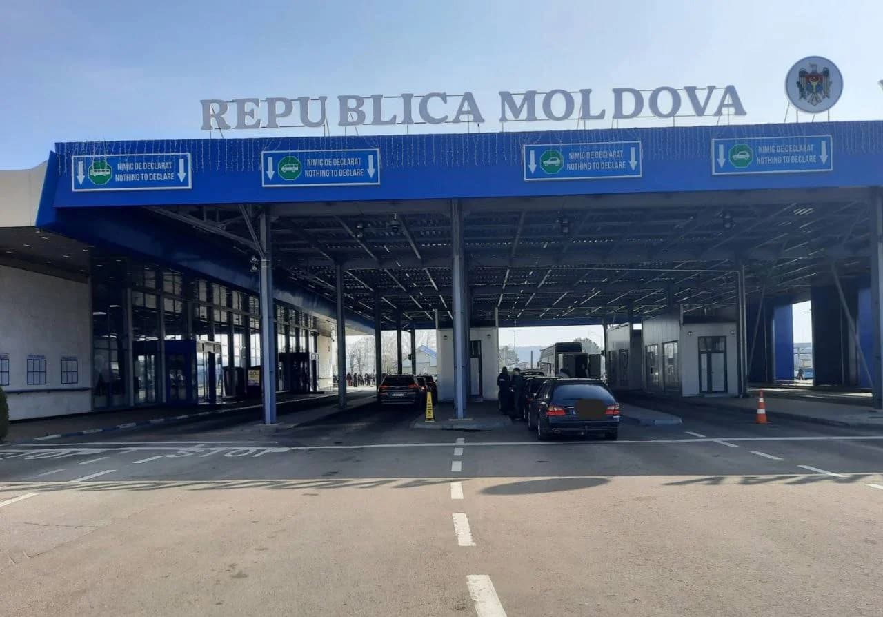 Traficul la punctul de trecere a frontierei Sculeni a fost fluidizat